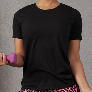 Fabletics NWT Feather Tec Black Short Sleeve T-shirt Large